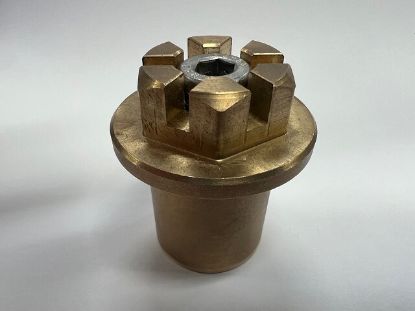 HydroAxe centre nut for Yanmar SD20, SD31, SD40, SD50, SD60 Saildrive using a 2-bladed prop