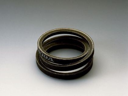 Volvo Penta alternator drive belt, part number 978710